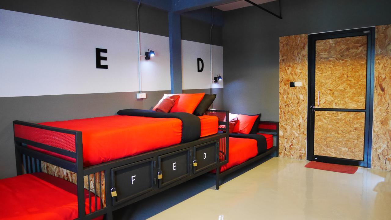 Amity Poshtel Krabi Exterior foto