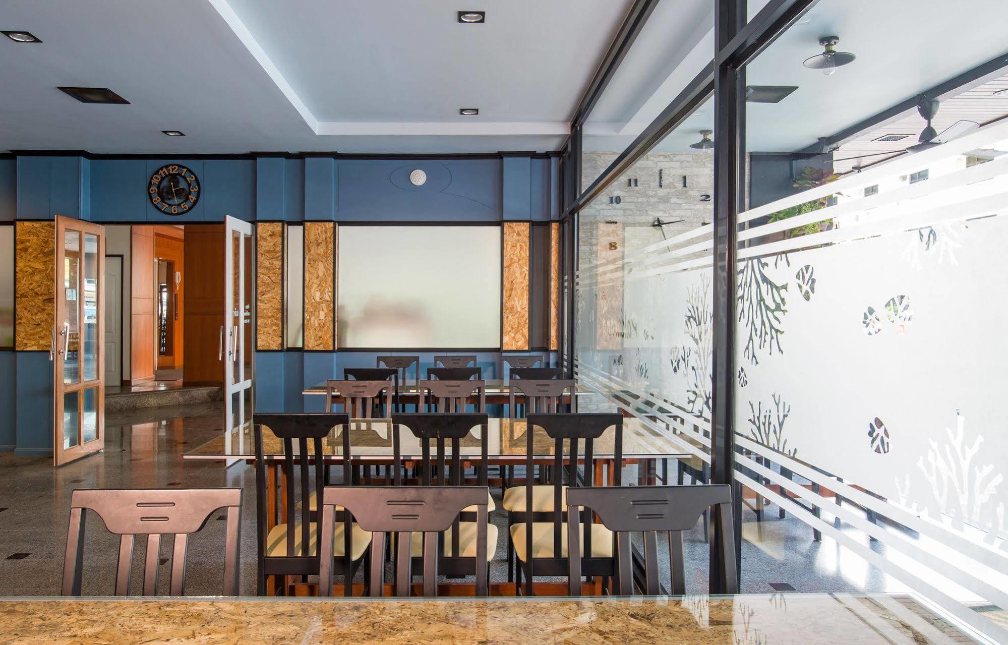 Amity Poshtel Krabi Exterior foto